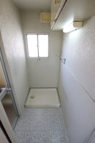 物件内観写真9　(室内洗濯機置場)