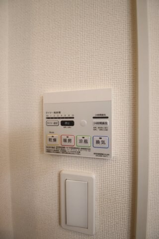 物件内観写真11　(浴室乾燥機)