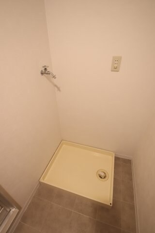 物件内観写真14　(室内洗濯機置場)