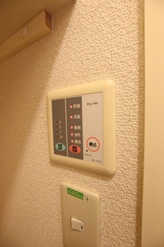 物件内観写真18　(浴室乾燥機)