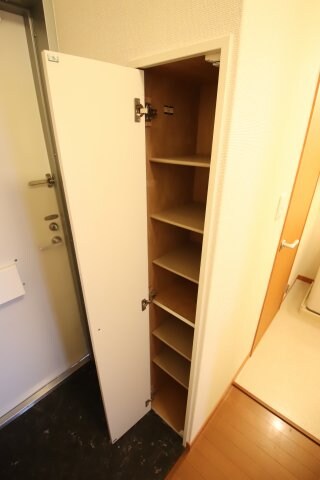 物件内観写真7　(シューズボックス)
