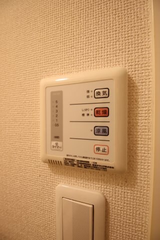 物件内観写真12　(浴室乾燥機)