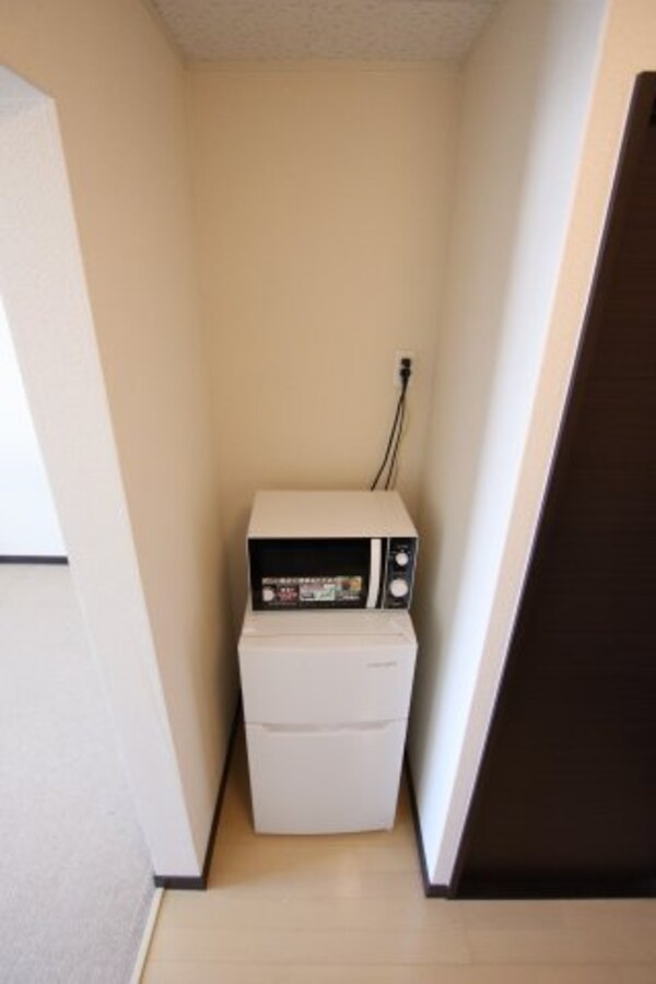 建物設備(冷蔵庫（電子レンジ）)