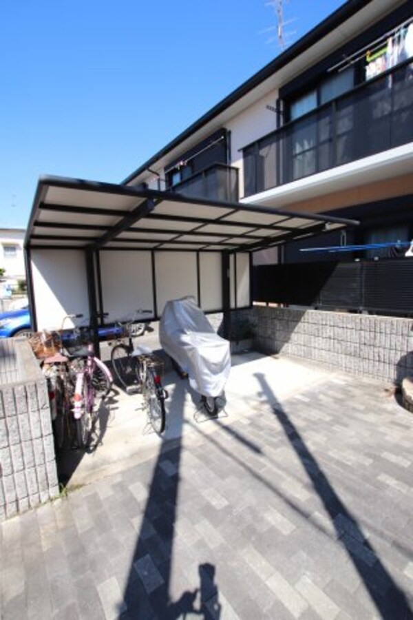 建物設備(駐輪場)
