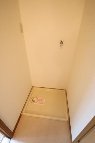 物件内観写真13　(室内洗濯機置場)