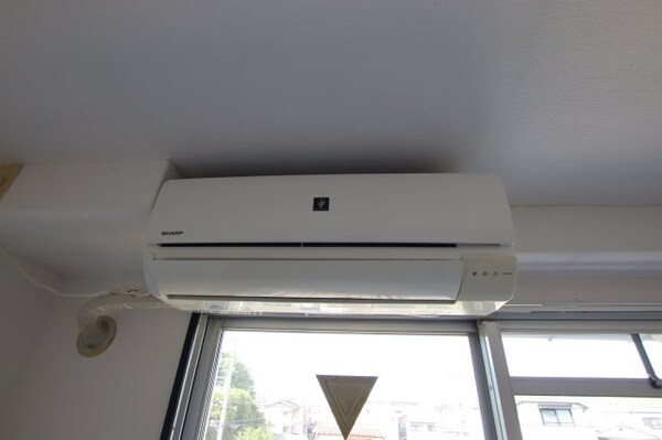 建物設備(クーラー)