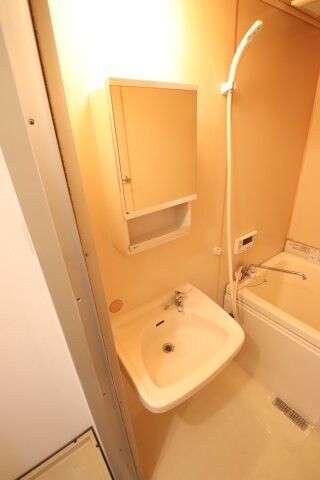 物件内観写真13　(洗面台)