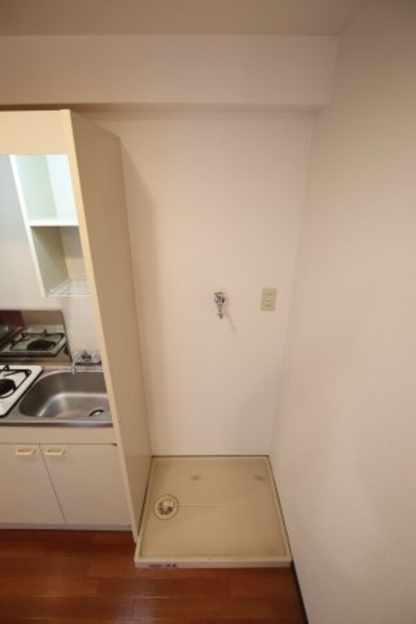 建物設備(室内洗濯機置場)