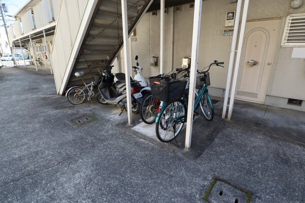 建物設備(駐輪スペース)
