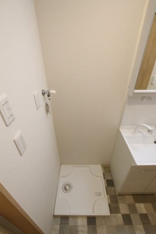 建物設備(室内洗濯機置場)