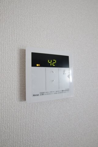 物件内観写真25　(給湯器)