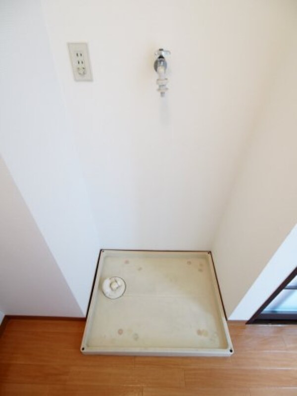 建物設備(室内洗濯機置場)