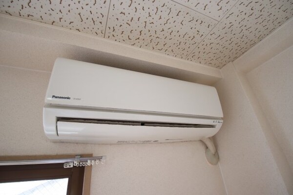建物設備(エアコン)