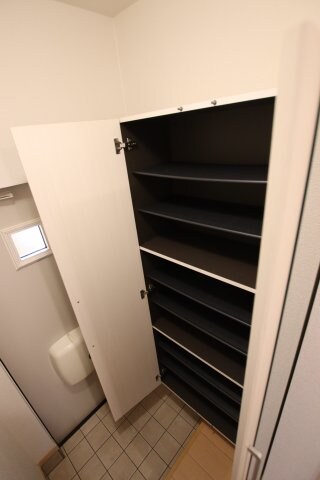 物件内観写真7　(シューズボックス)