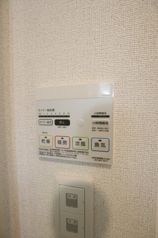 物件内観写真19　(浴室乾燥機)