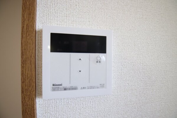 建物設備(給湯器リモコン)