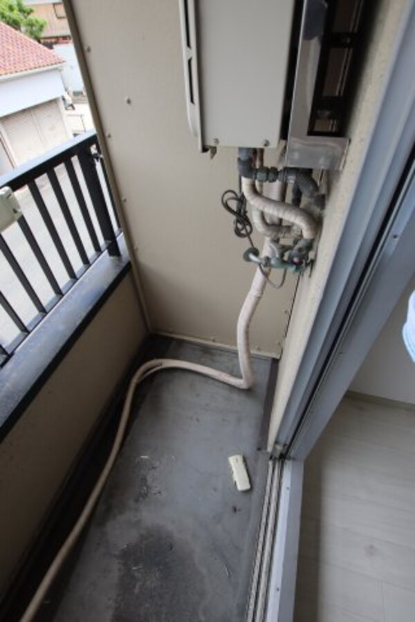 建物設備(室外洗濯機置場)