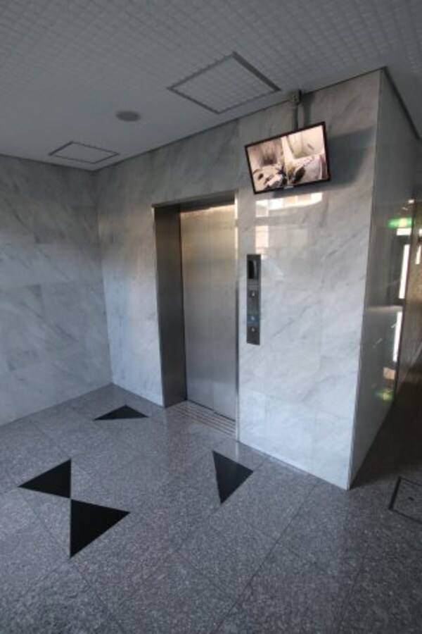 建物設備(エレベーター)