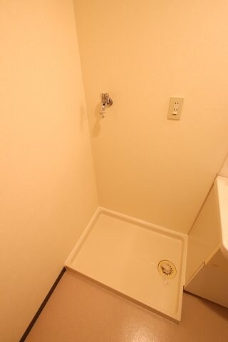 物件内観写真15　(室内洗濯機置場)