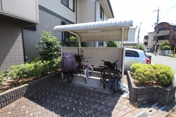建物設備(駐輪場)