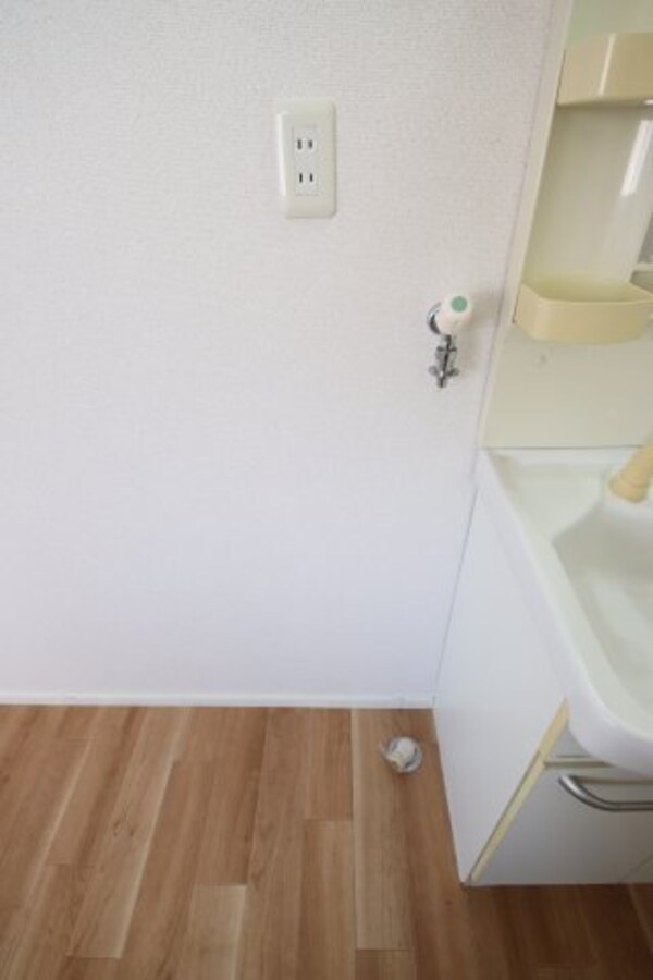 建物設備(室内洗濯機置場)