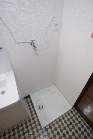 物件内観写真12　(室内洗濯機置き場)