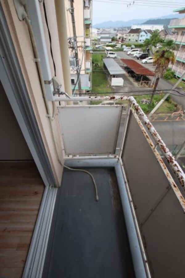 建物設備(室外洗濯機置場)