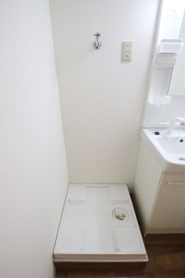 建物設備(室内洗濯機置き場)