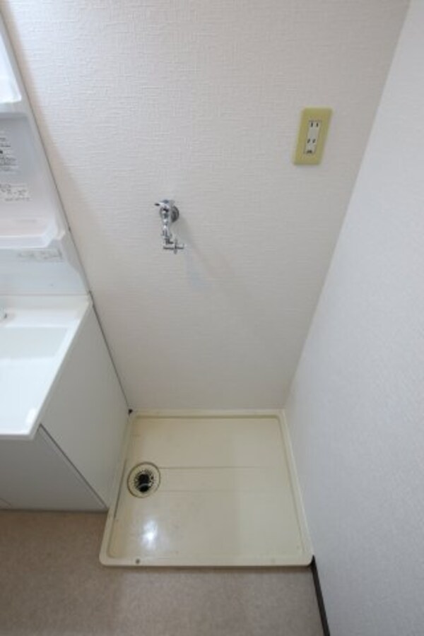 建物設備(室内洗濯機置場)