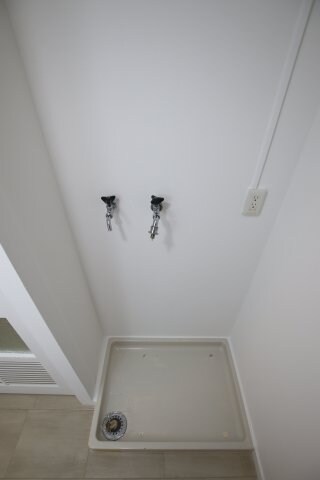 物件内観写真14　(室内洗濯機置場)