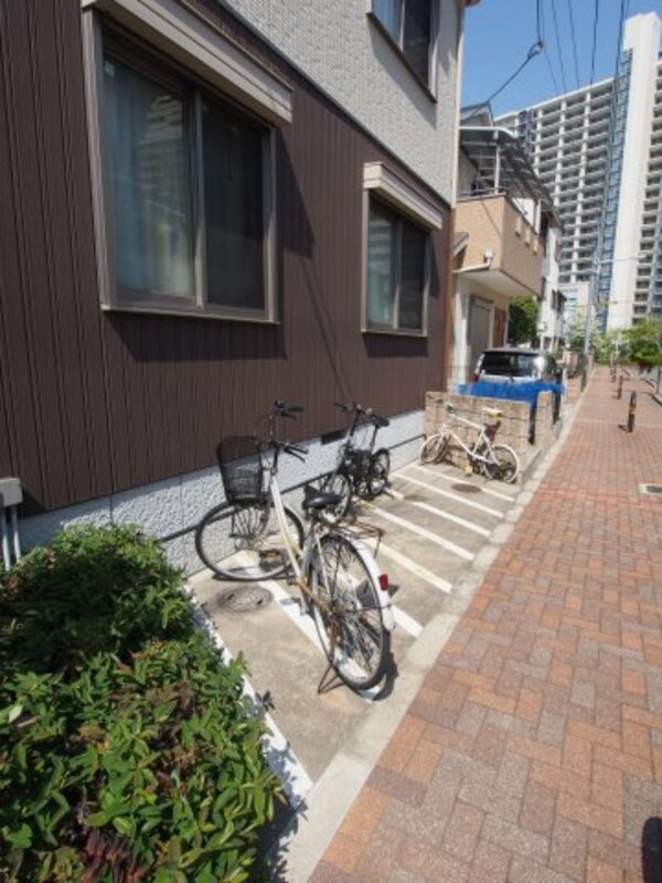 建物設備(駐輪場)