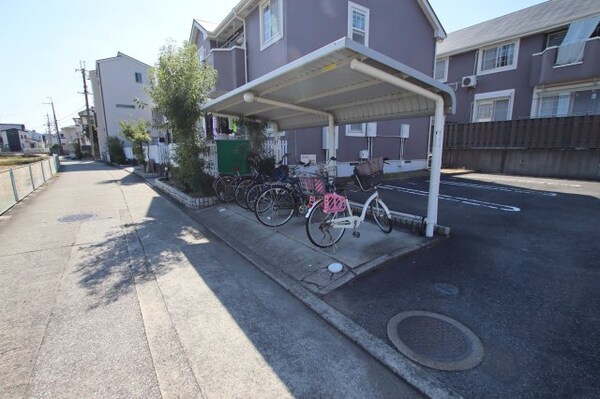 建物設備(駐輪場)