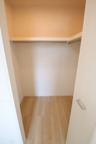 物件内観写真27　(ウォークインクローゼット)