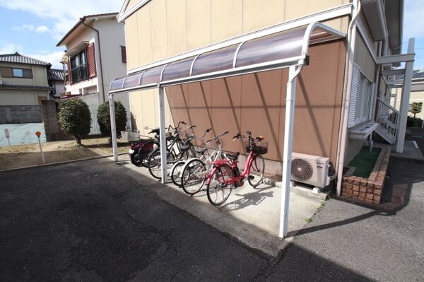 建物設備(駐輪場)