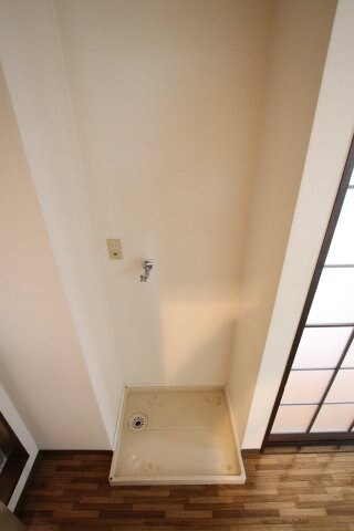 物件内観写真12　(室内洗濯機置場)