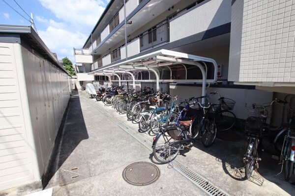 建物設備(駐輪場)