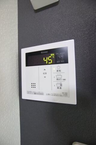 物件内観写真25　(給湯器)