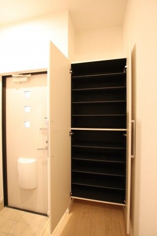 物件内観写真7　(シューズボックス)