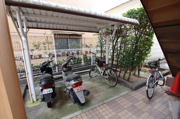 建物設備(駐輪場)