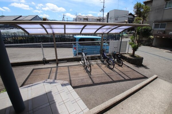 建物設備(駐輪場)