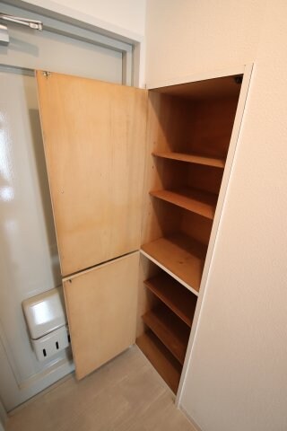 物件内観写真7　(収納)