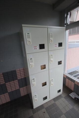 物件内観写真5　(宅配ボックス)