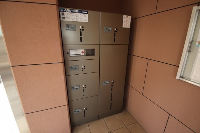 物件内観写真5　(宅配ボックス)