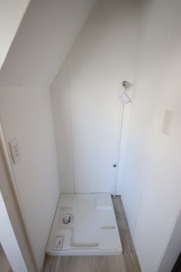建物設備(室内洗濯機置場)