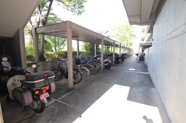 建物設備(駐輪場)