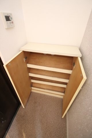 物件内観写真8　(シューズボックス)