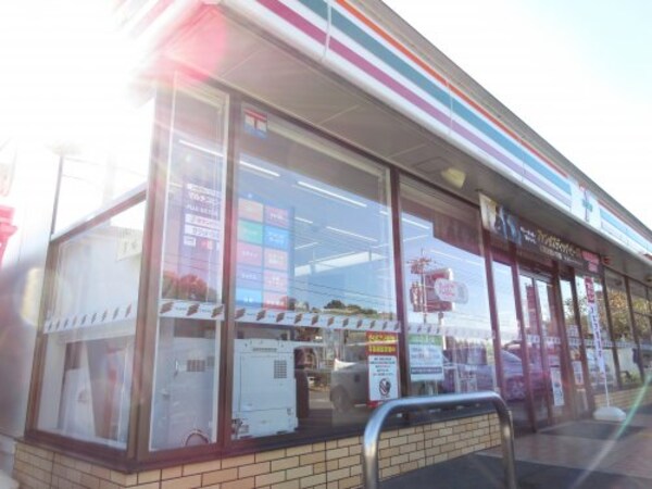 周辺環境(セブン−イレブン 富田林藤沢台７丁目店 876m)