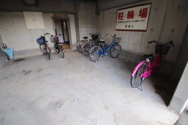建物設備(駐輪場)