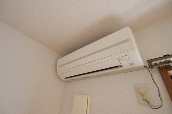 建物設備(エアコン)