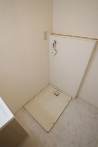 物件内観写真11　(室内洗濯機置き場)